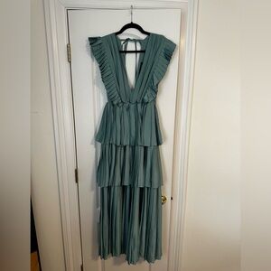Elegant Teal Pleated Maxi Dress